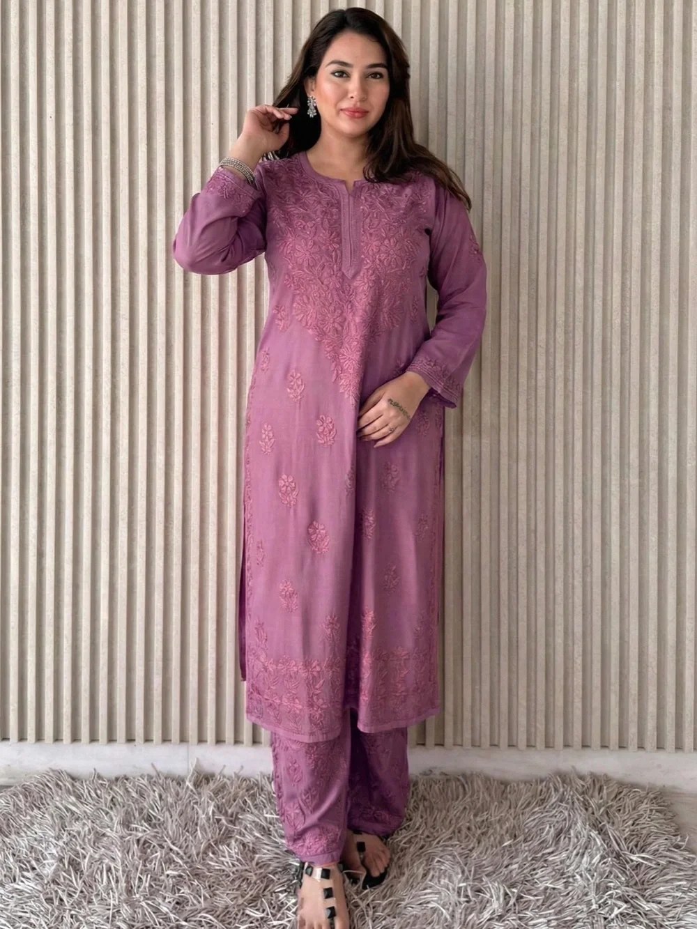 Embroidered Mauve Straight-Leg Kurta Set
